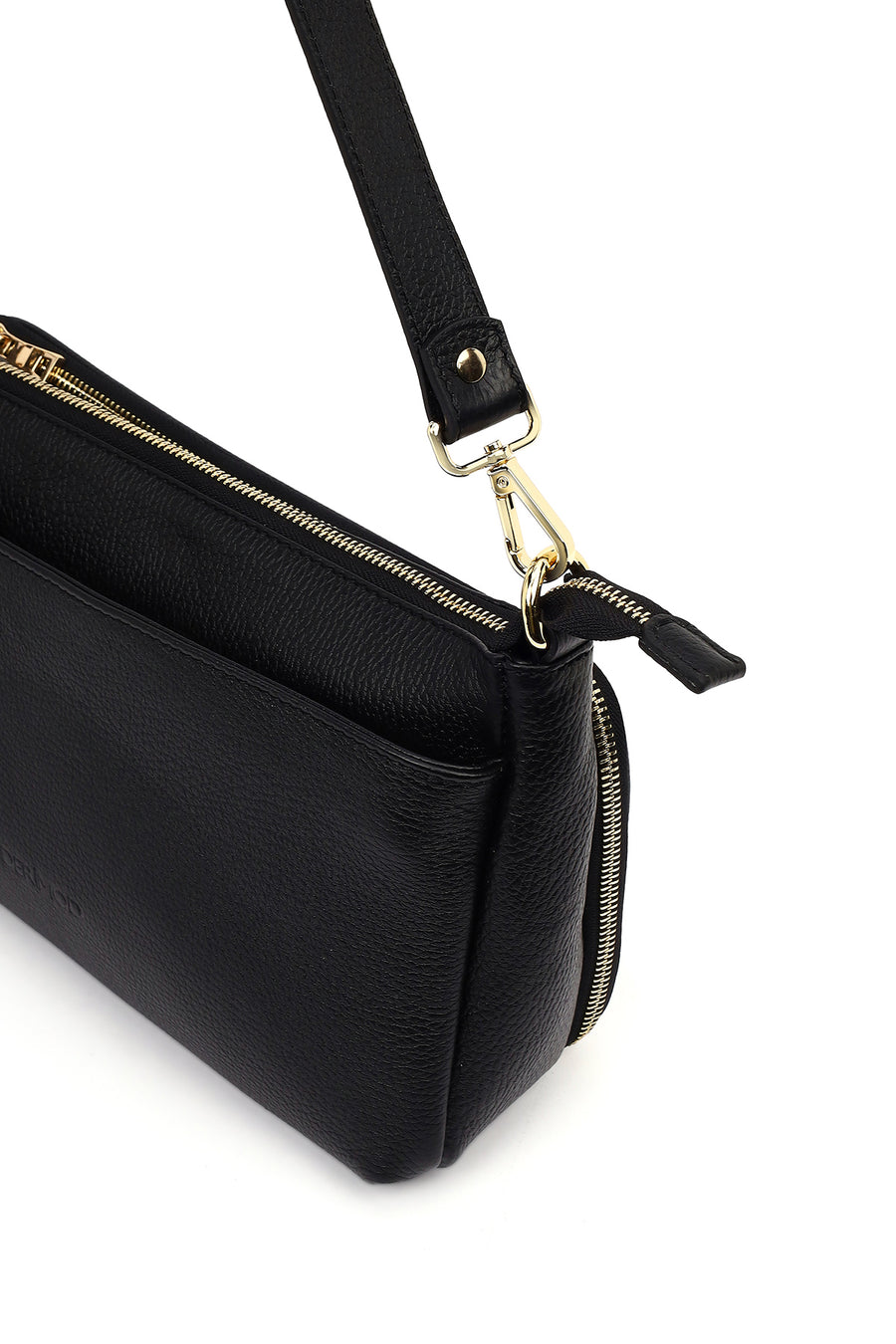 Woman Black Long-Strap Leather Shoulder Bag