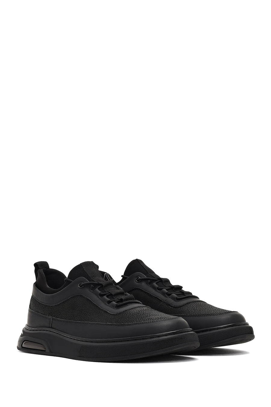 Men's Black Lace-Up Thick-Soled Leather Sneaker