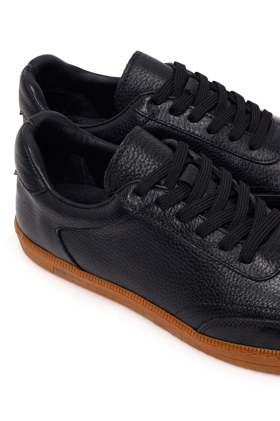 Male Black Lace-up Leather Sneaker