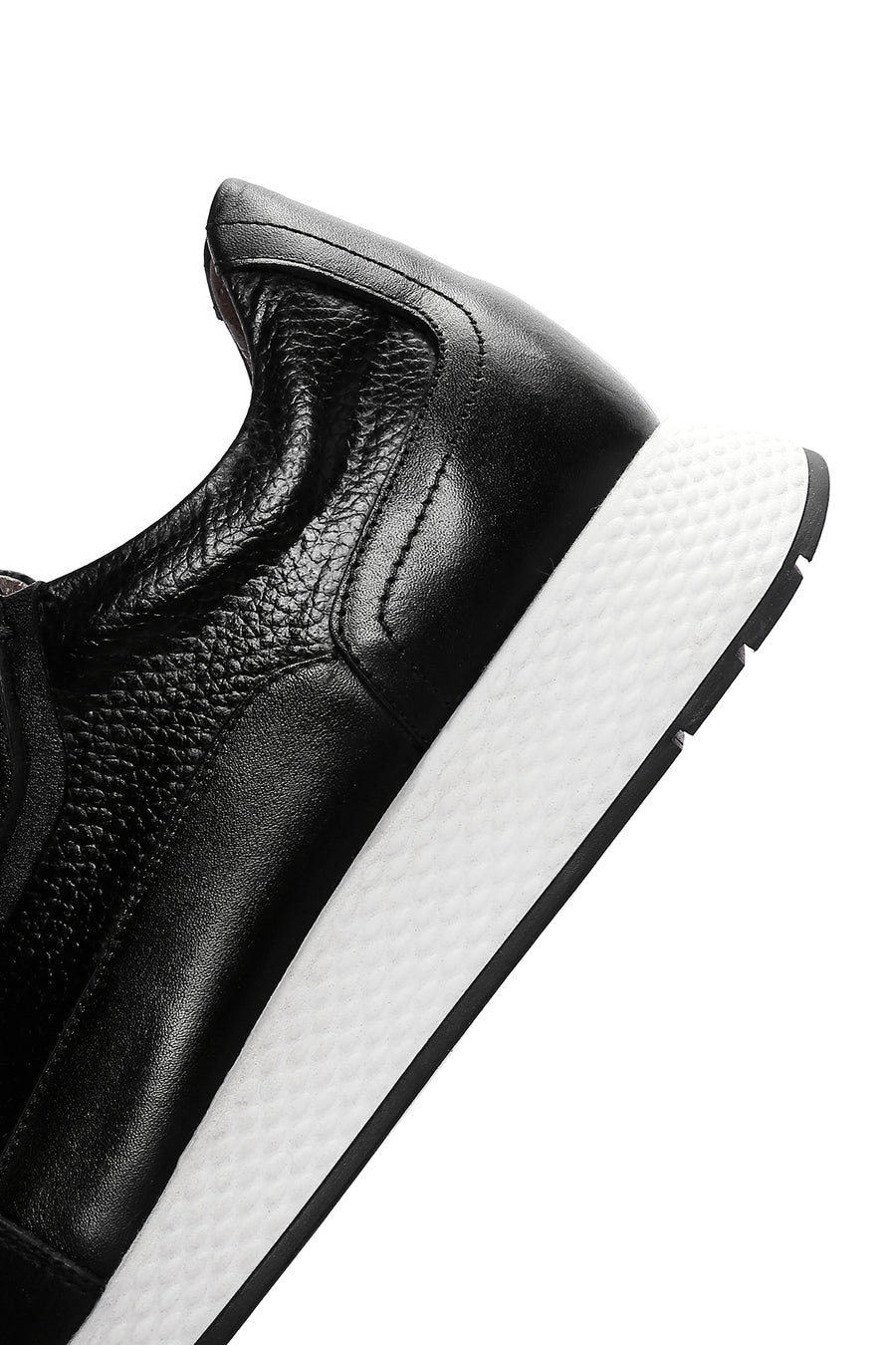 Men's Black Thick Sole Leather Casual Sneaker