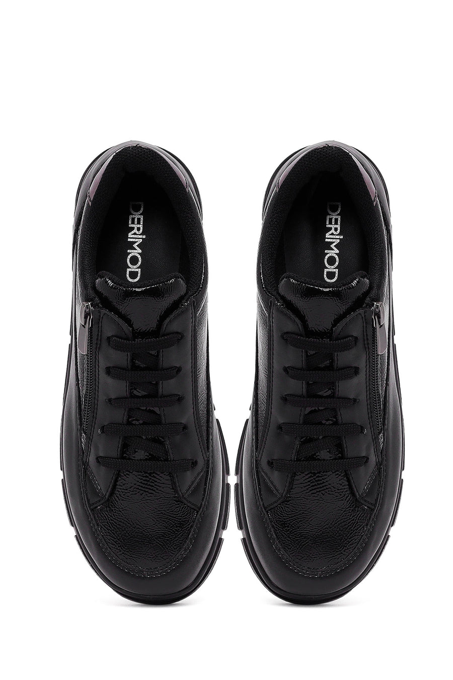 Woman Black Lace-Up Sneakers