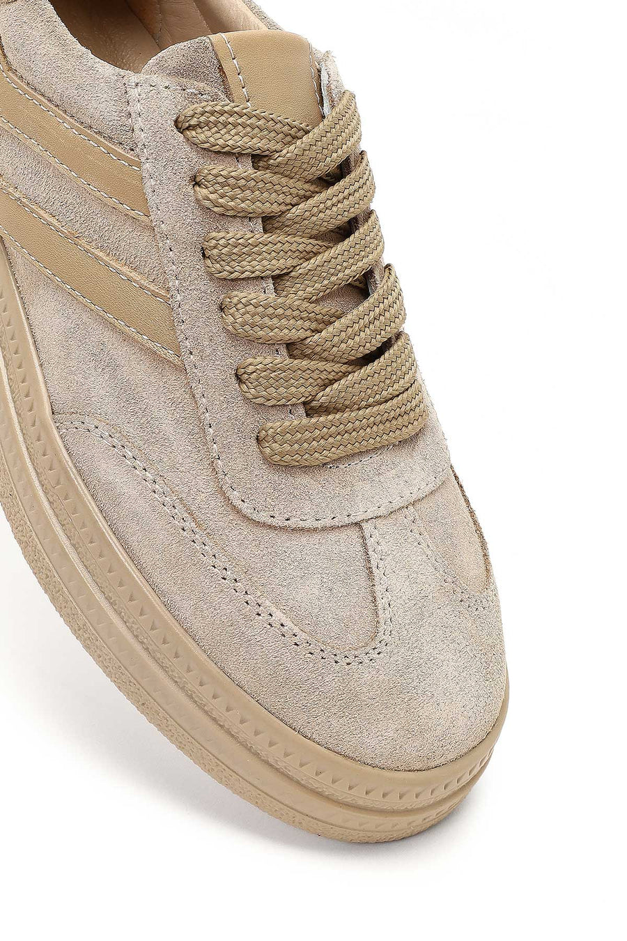 Kadın Bej Bağcıklı Süet Deri Sneaker