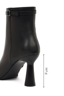 Woman Black Zip Closure Heeled Leather Boots | Derimod