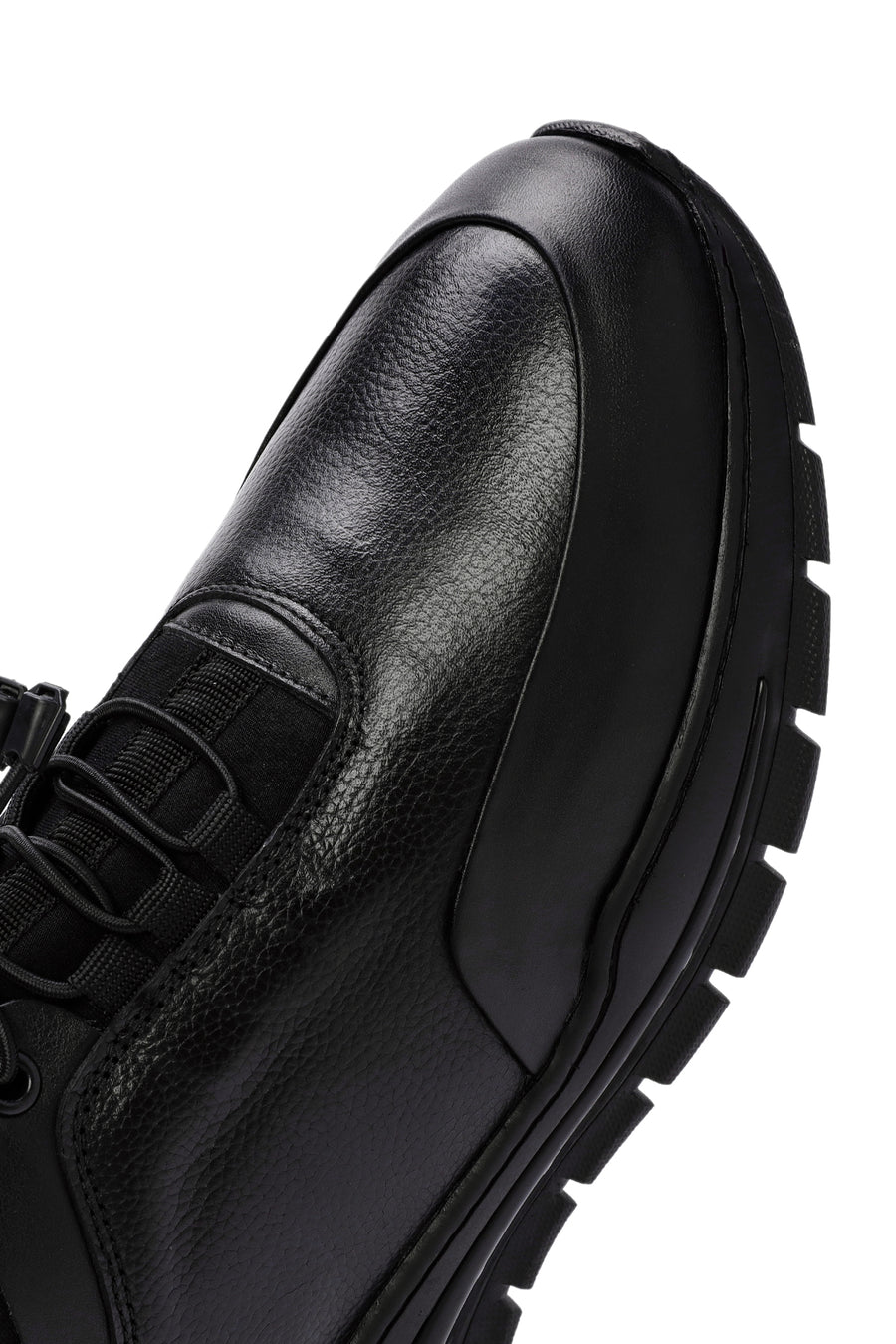 Men's Black Lace-Up Leather Casual Sneaker