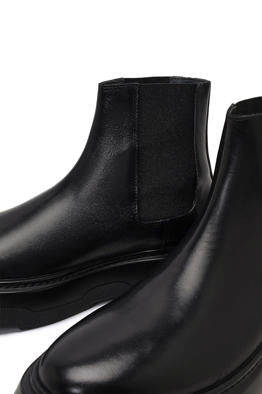 Men's Black Thick-Soled Leather Chelsea Boot