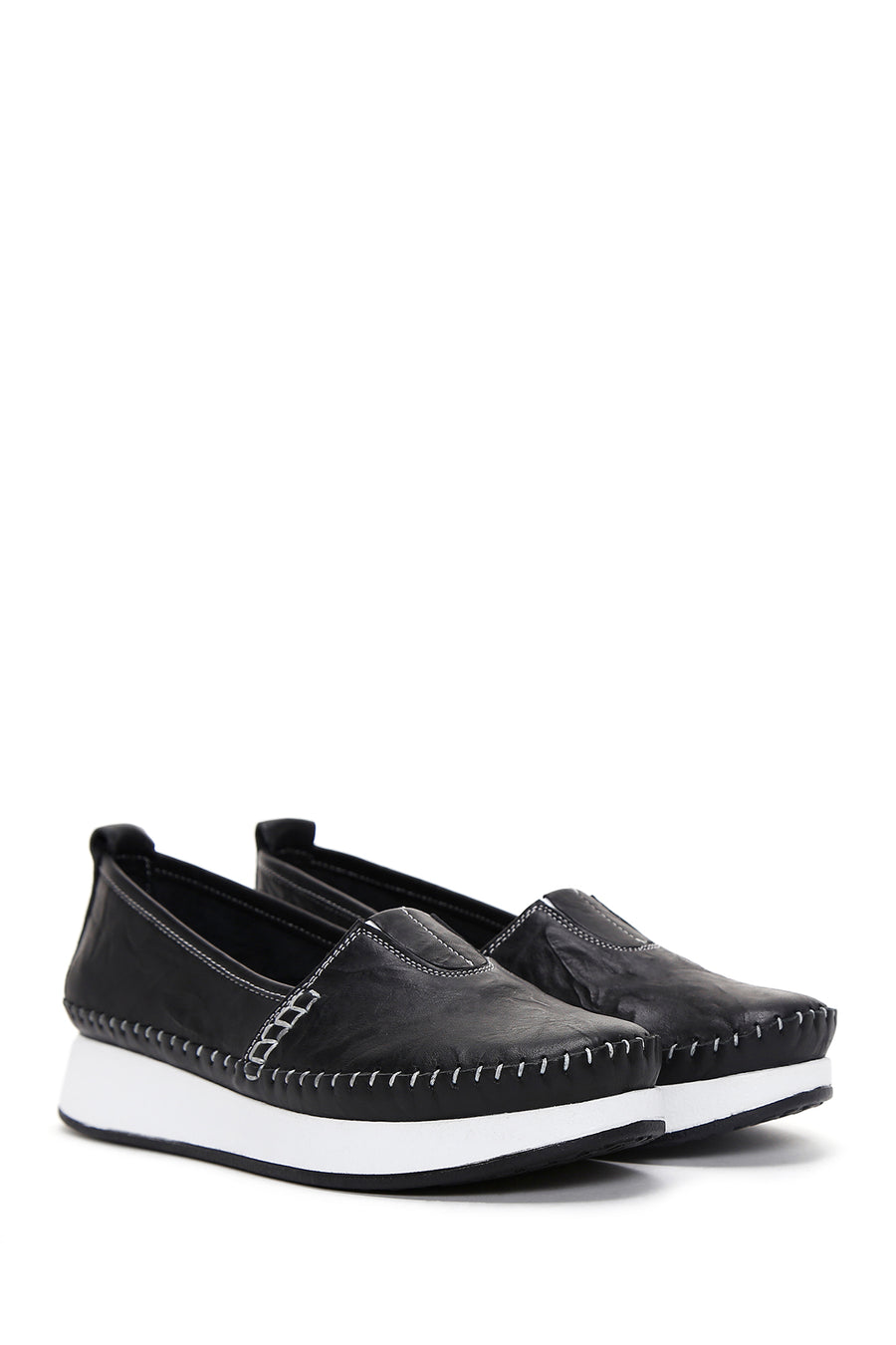 Women's Black Leather Comfort Loafer