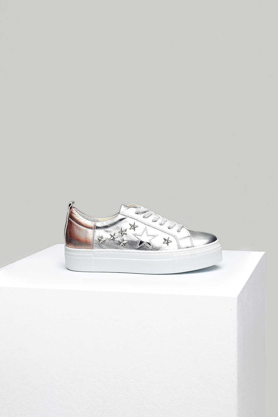 Star Detailed Silver Women's Leather Sneaker