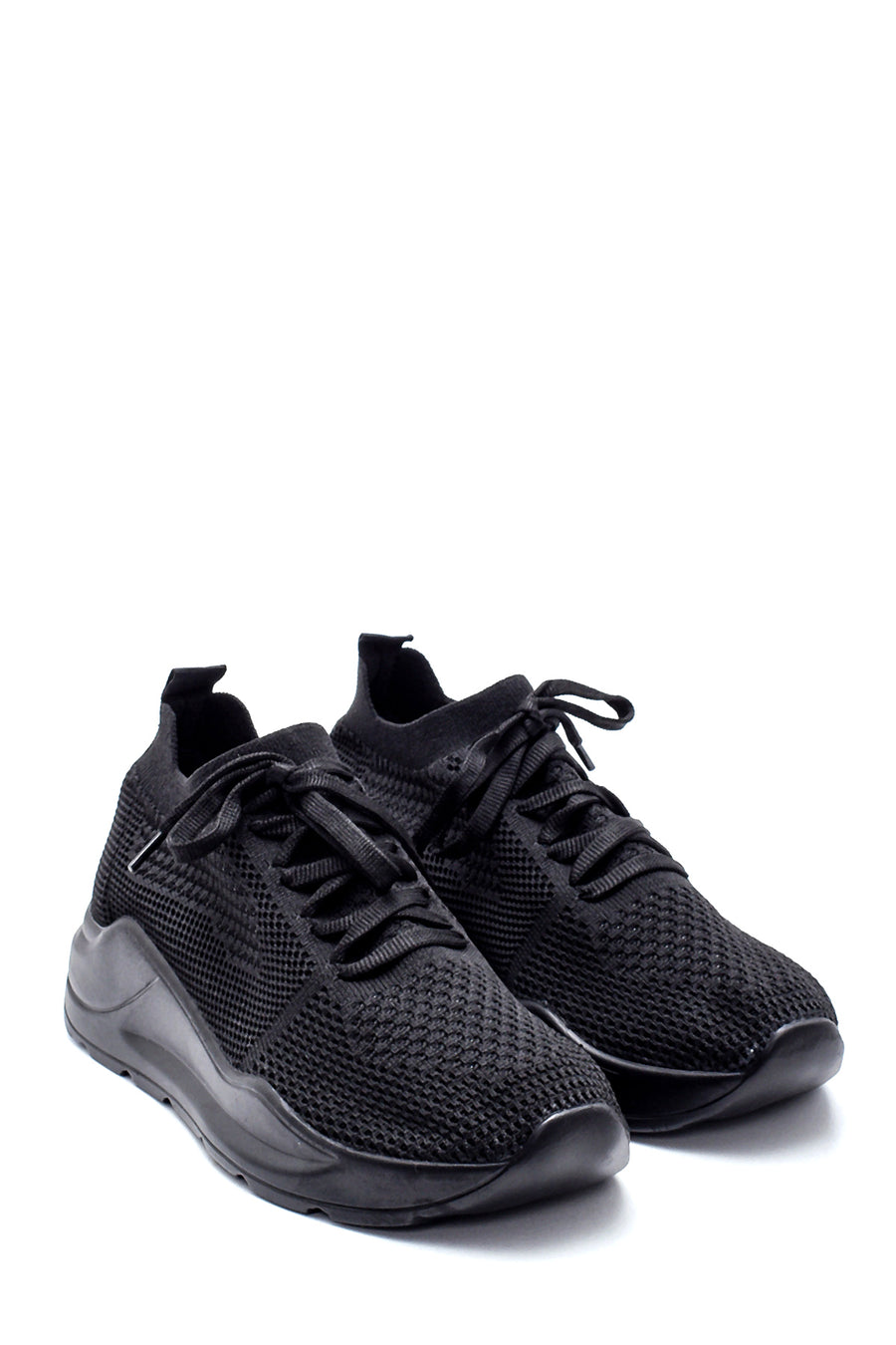 Women's Lace-Up Sneaker