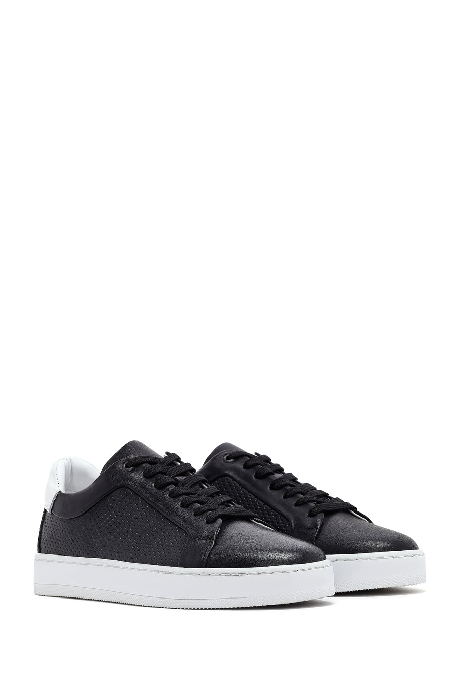 Men's Black Lace-up Leather Sneaker