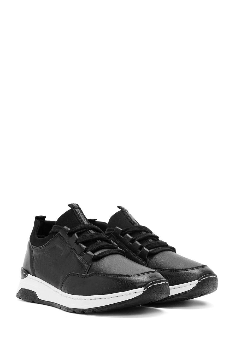 Woman Black Lace-Up Leather Sneaker