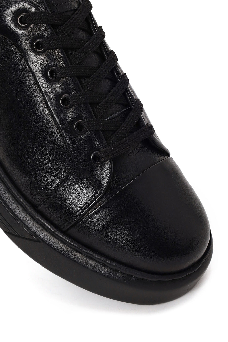 Male Black Lace-Up Thick-Soled Leather Sneaker