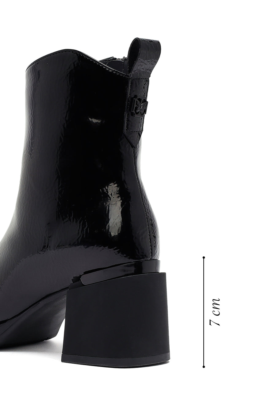 Woman Black Zip Closure Chunky-Heeled Boots