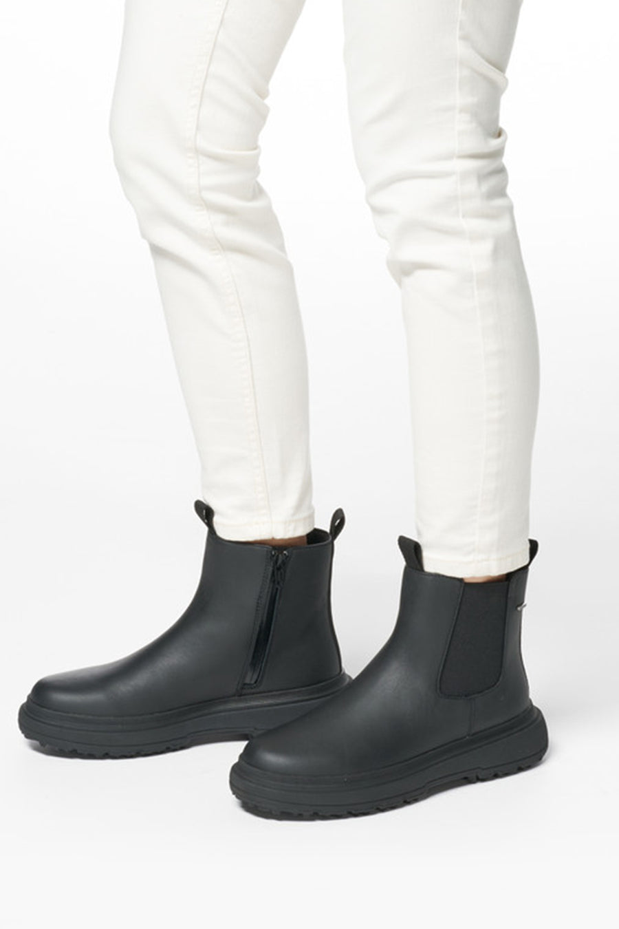 Geox Woman Siyah Leather Chelsea Bot