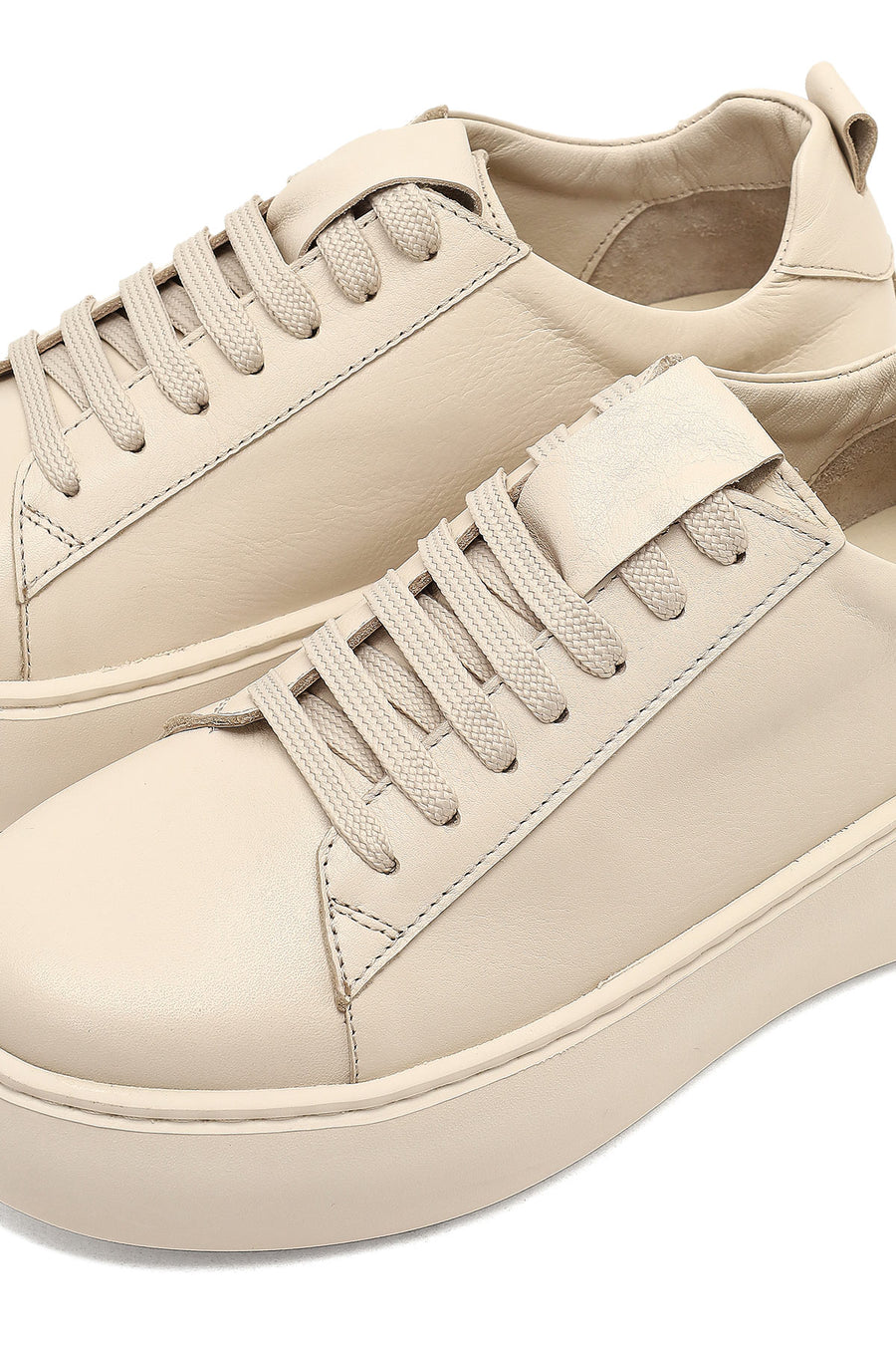 Women's Beige Lace-Up Thick-Soled Leather Sneaker