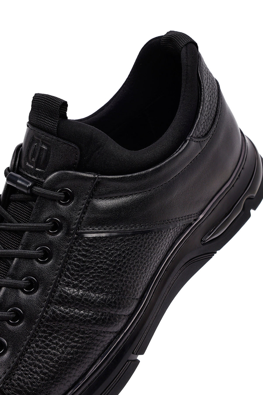 Male Black Lace-up Leather Casual Sneaker
