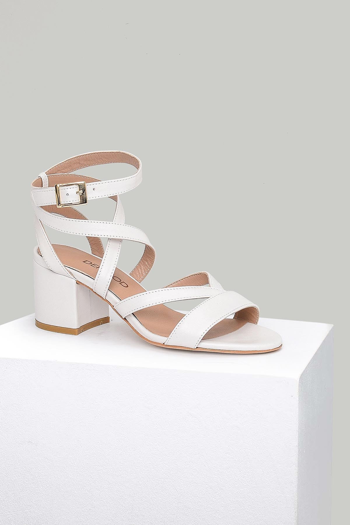 Complete the Look by Purchasing Together!