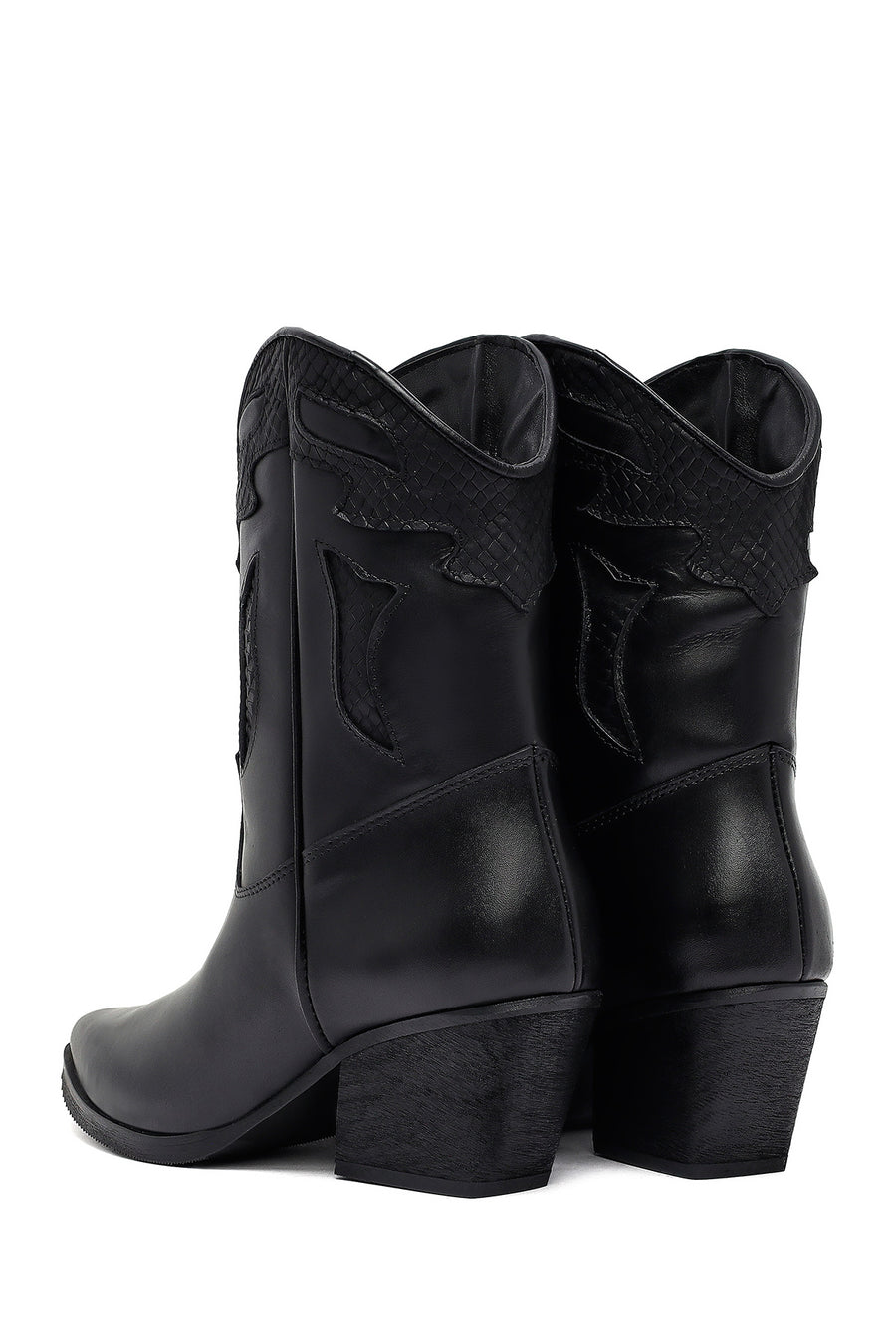Woman Black Short Chunky Heel Leather Cowboy Boots