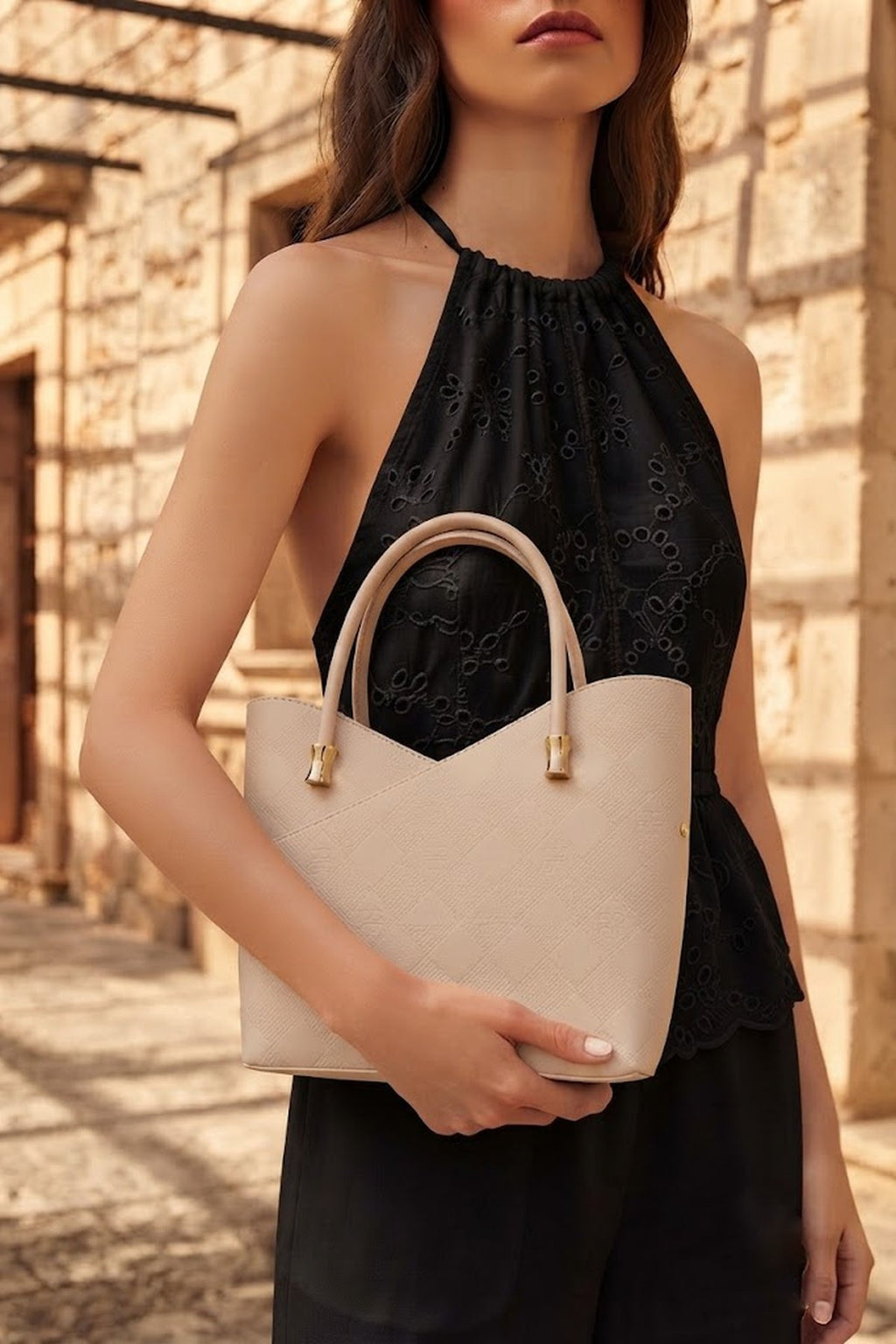 Kadın Krem Uzun Askılı Baskılı Kol Çantası