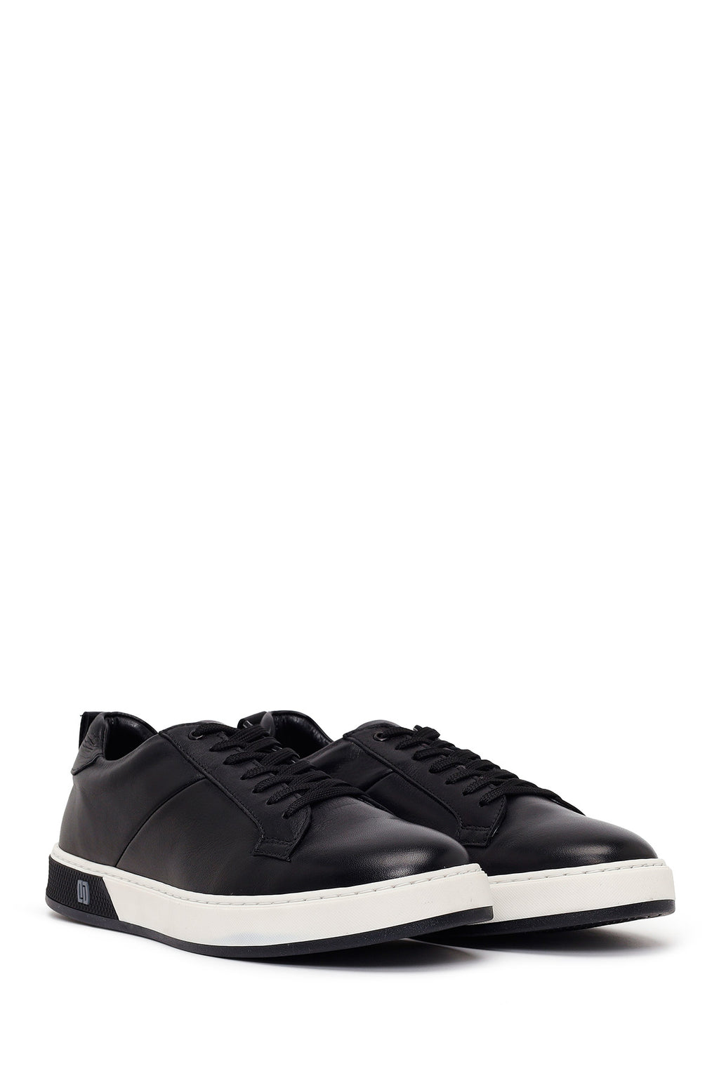 Erkek Siyah Bağcıklı Deri Sneaker