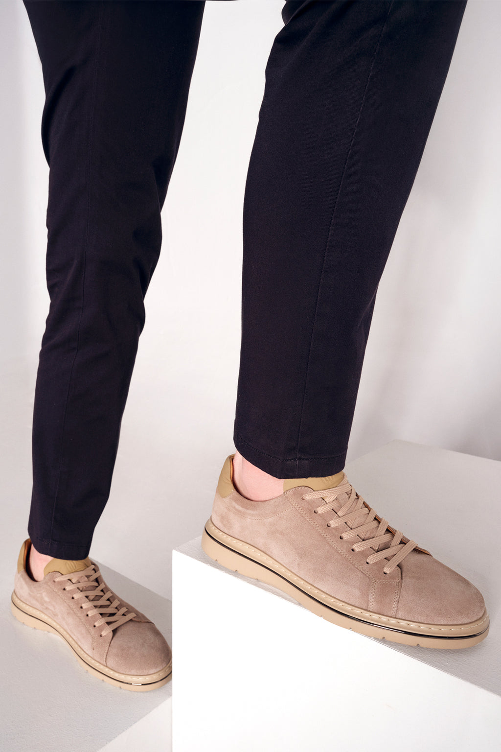 Erkek Bej Bağcıklı Nubuk Deri Sneaker