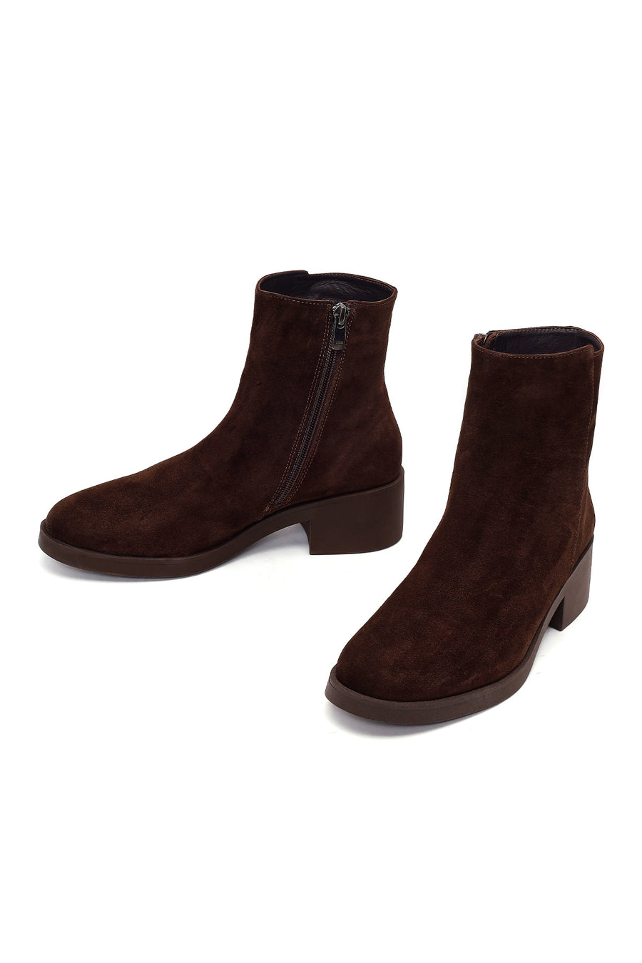 Woman Brown Zip Closure Chunky Heeled Suede Boots