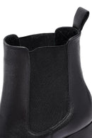 Woman Black Chunky Heels Leather Chelsea Boots | Derimod