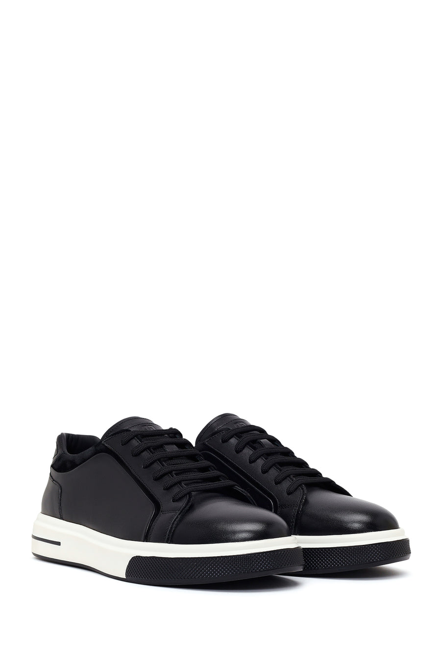 Male Black Lace-Up Thick-Soled Leather Sneaker