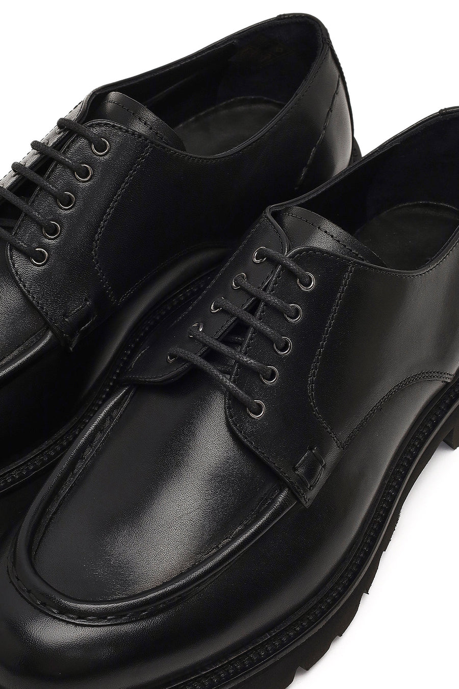 Men's Black Lace-Up Thick-Soled Leather Casual Shoe