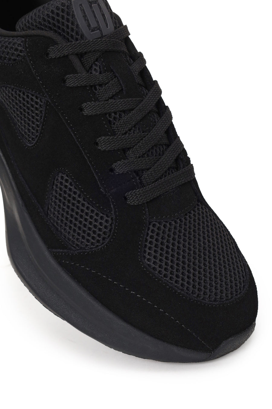 Male Black Lace-Up Thick-Soled Fabric Sneaker