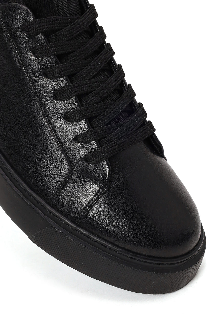 Male Black Lace-up Leather Sneaker
