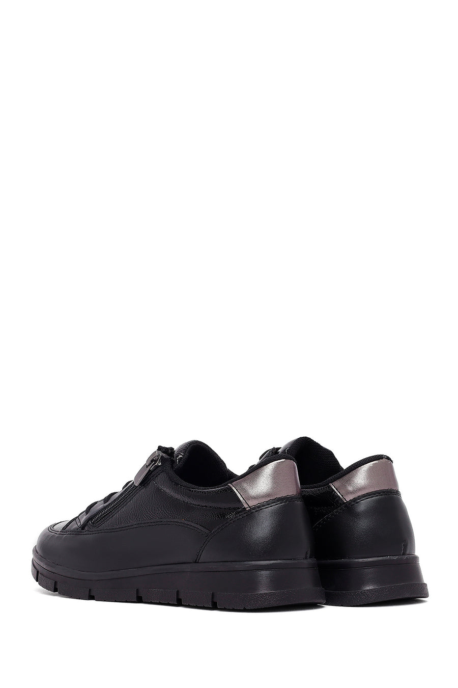 Woman Black Lace-Up Sneakers