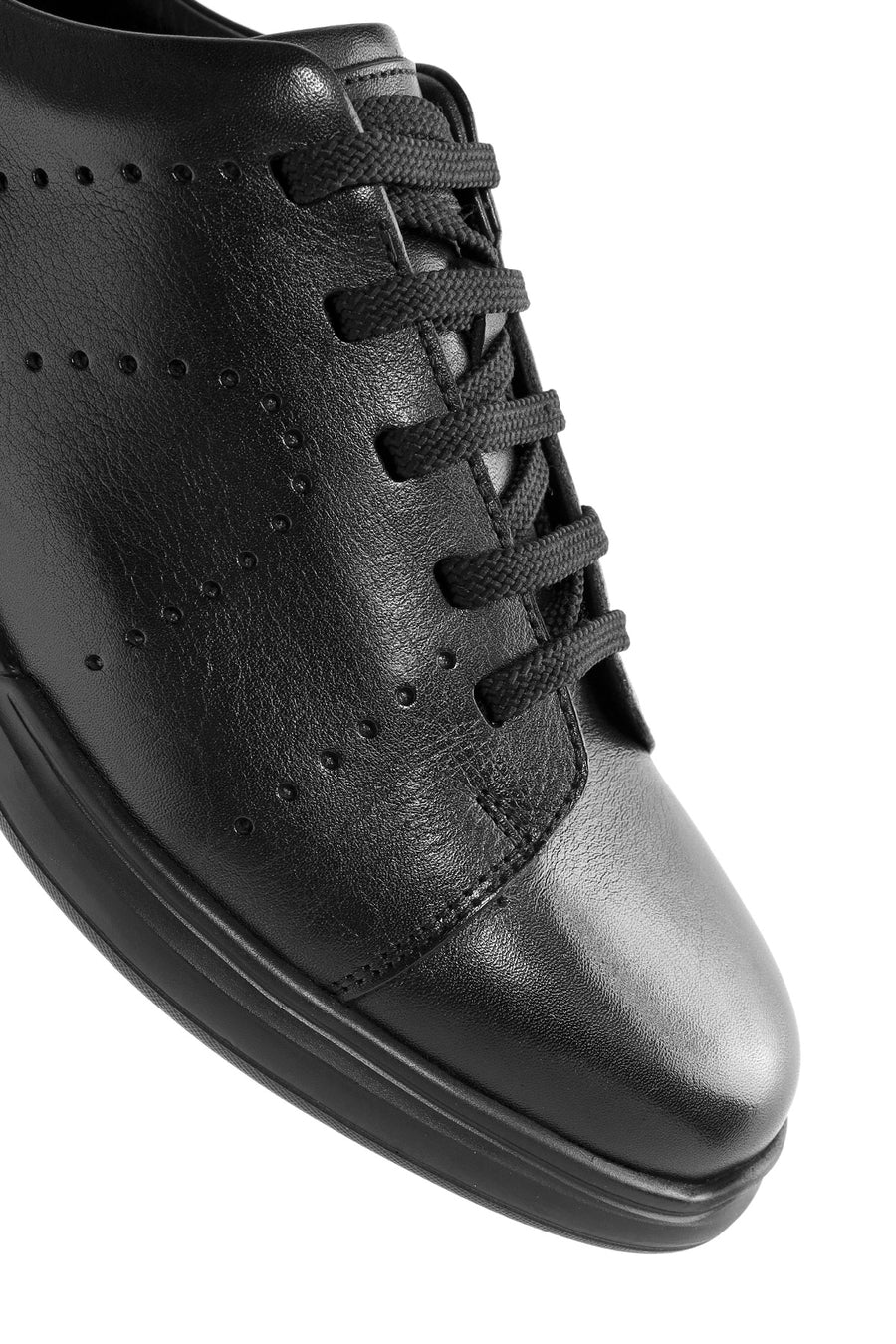 Men's Black Lace-up Leather Sneaker