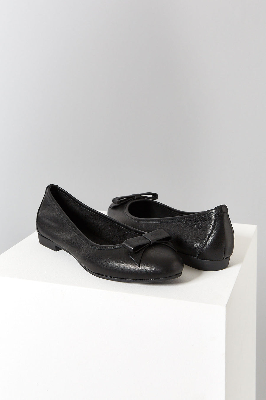 Women's Leather Ballerinas with Bow Detail