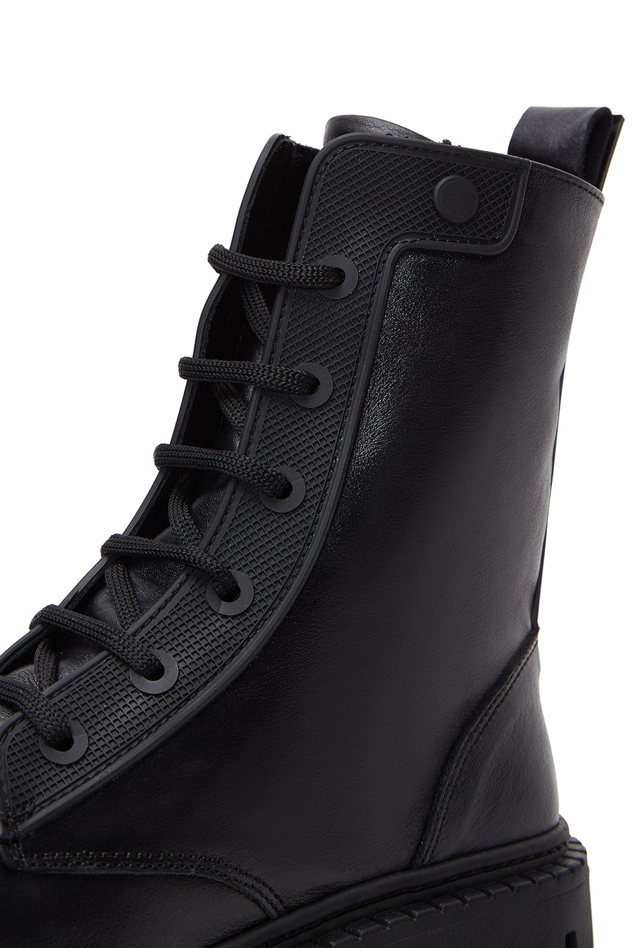 Women's Black Zippered Leather Boots