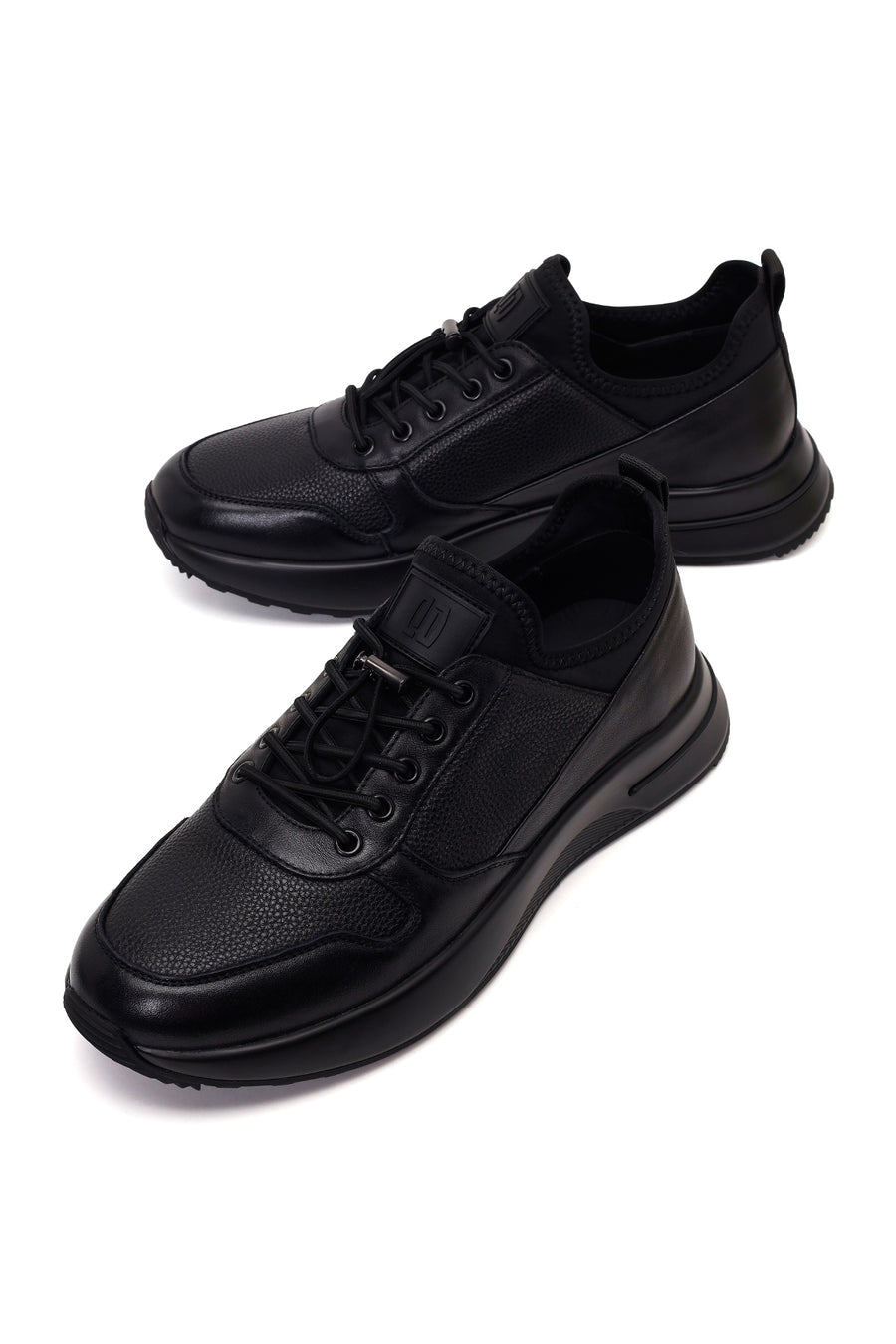 Erkek Siyah Bağcıklı Kalın Tabanlı Deri Sneaker