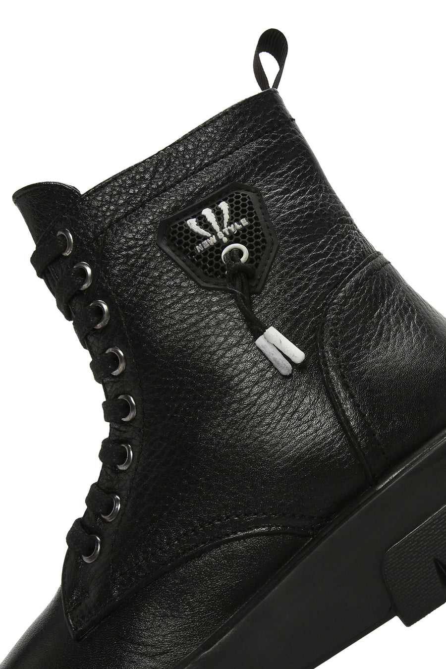 Women's Black Zippered Thick-Soled Leather Boots