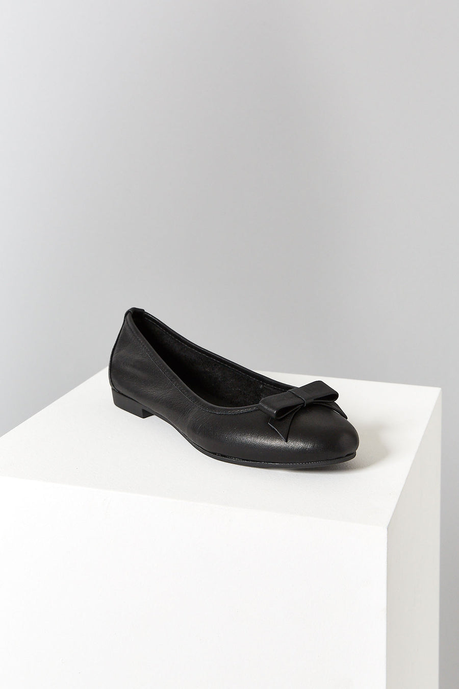 Women's Leather Ballerinas with Bow Detail 18SFD109118 | Derimod