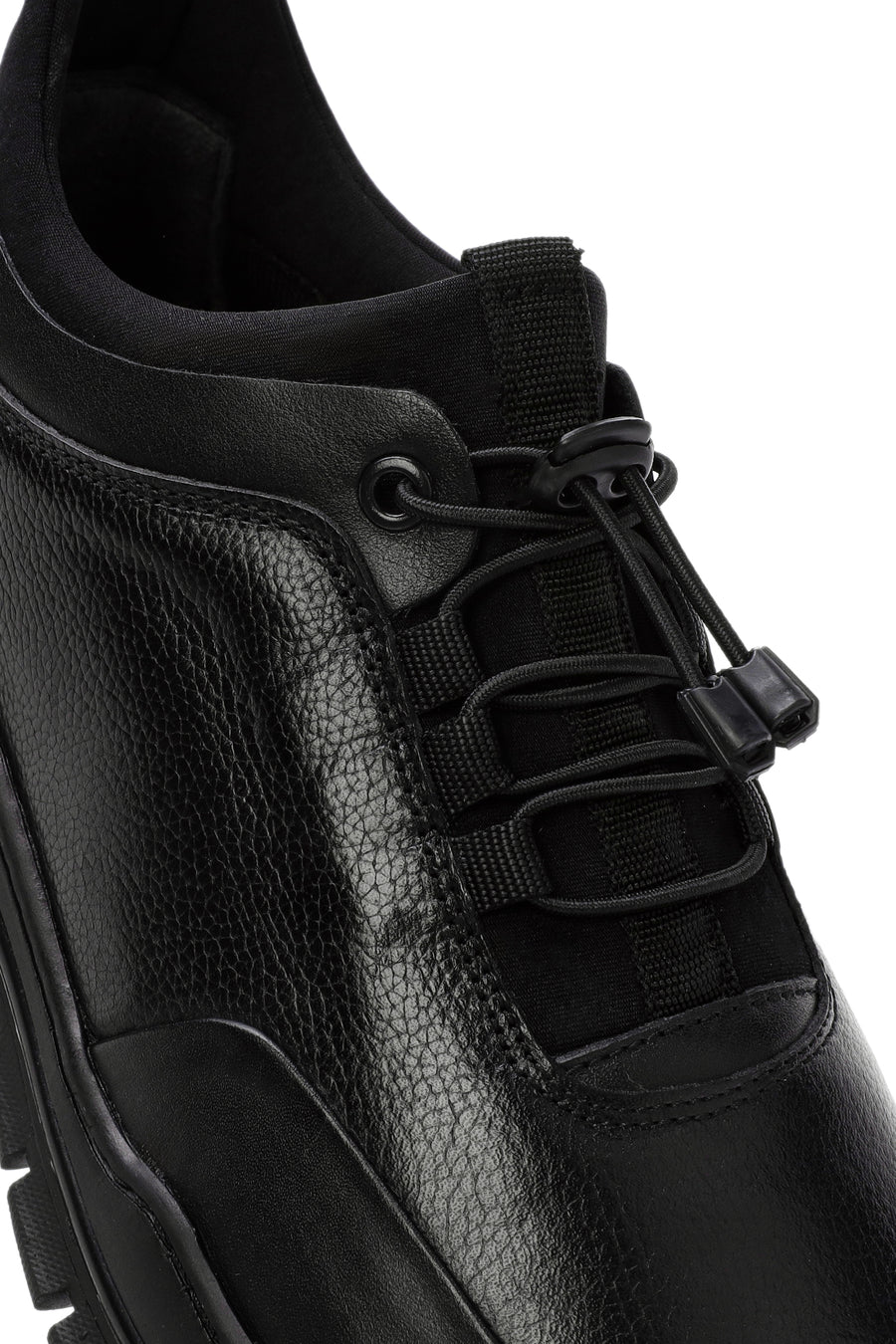 Men's Black Lace-Up Leather Casual Sneaker
