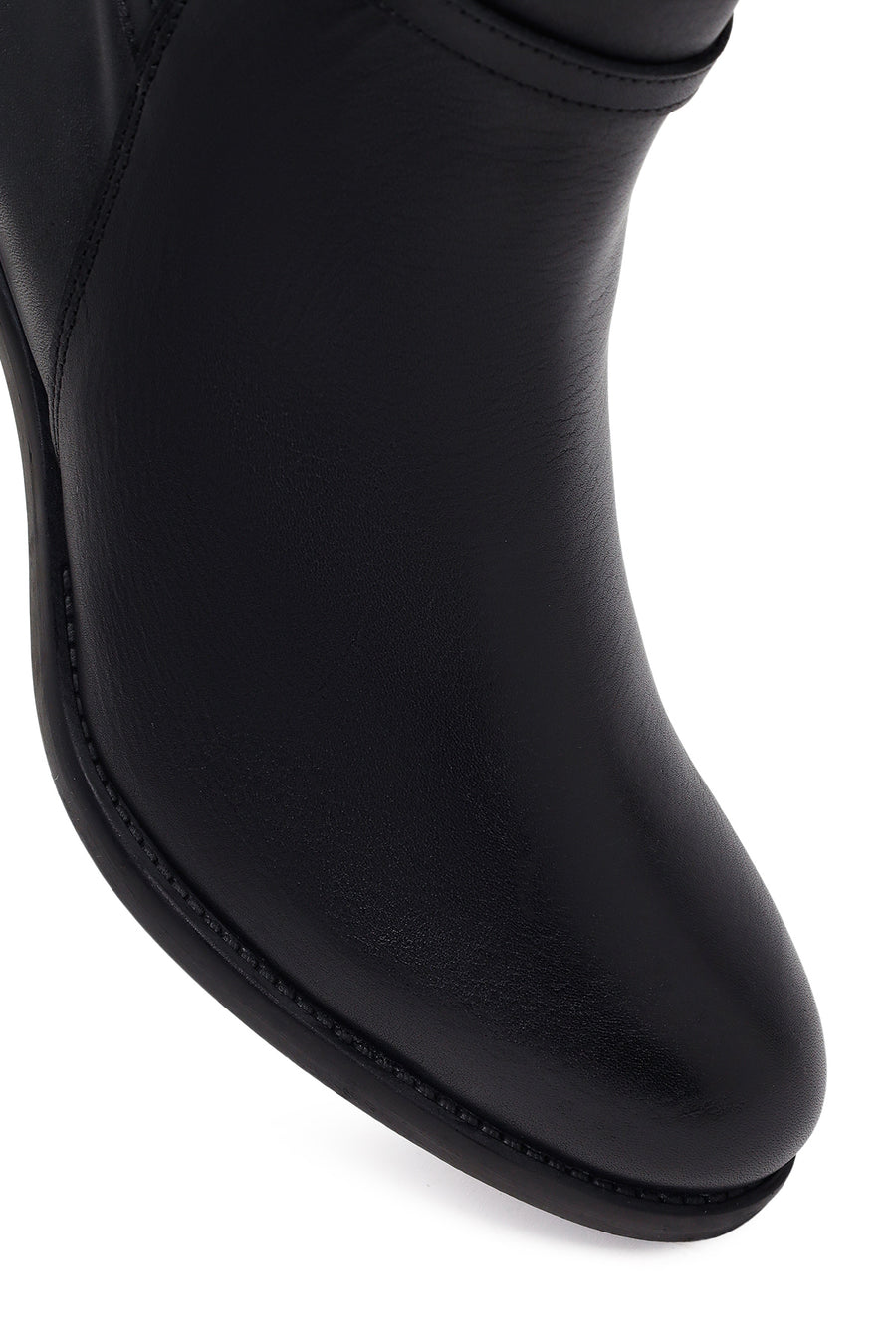 Woman Black Zip Closure Short-Heeled Leather Boots