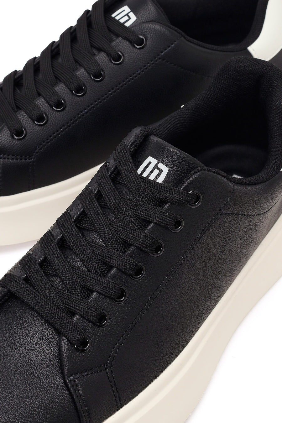 Erkek Siyah Bağcıklı Kalın Tabanlı Sneaker