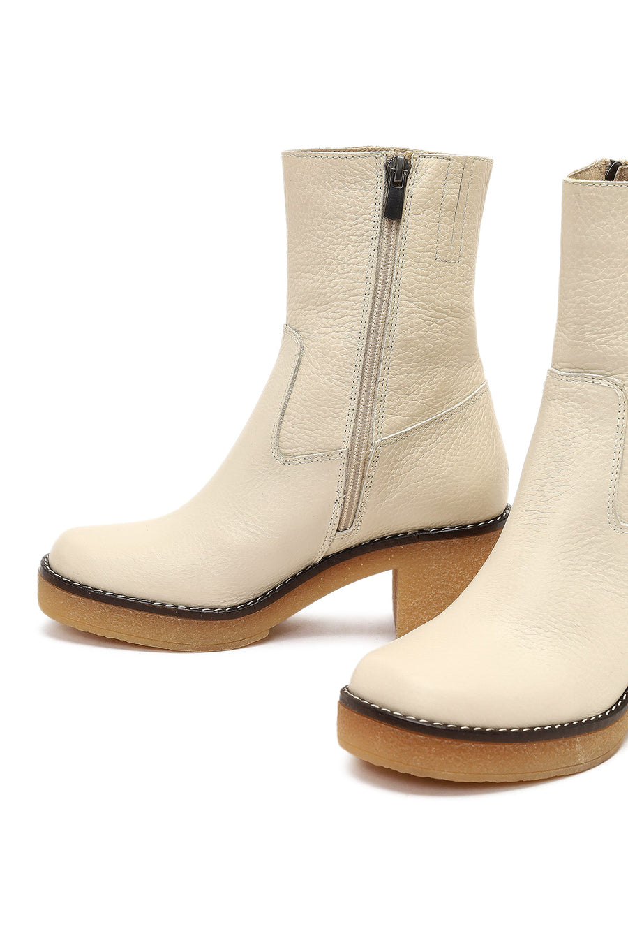 Woman Cream Zippered Low Heel Leather Boat