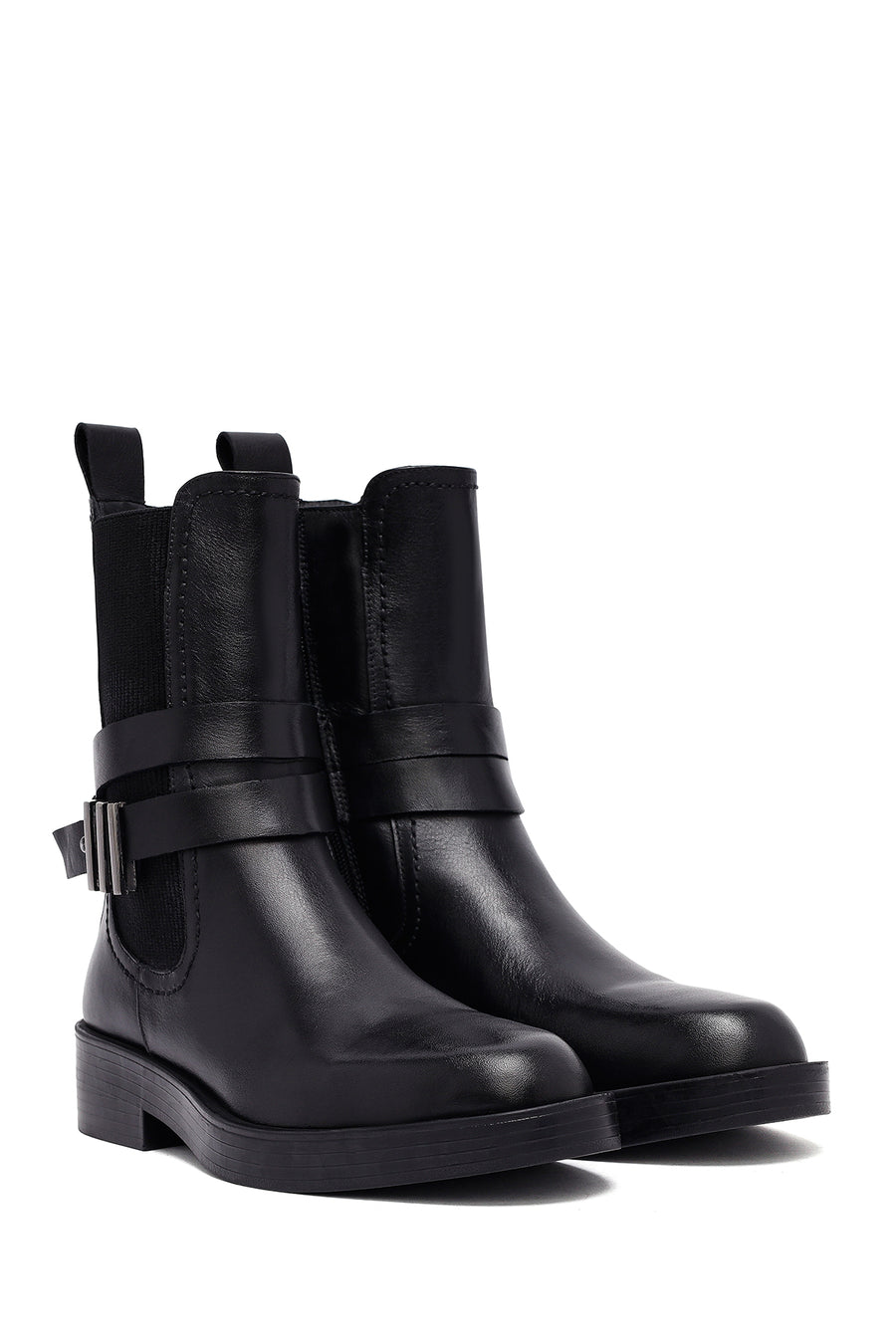 Women's Black Zippered Leather Boots
