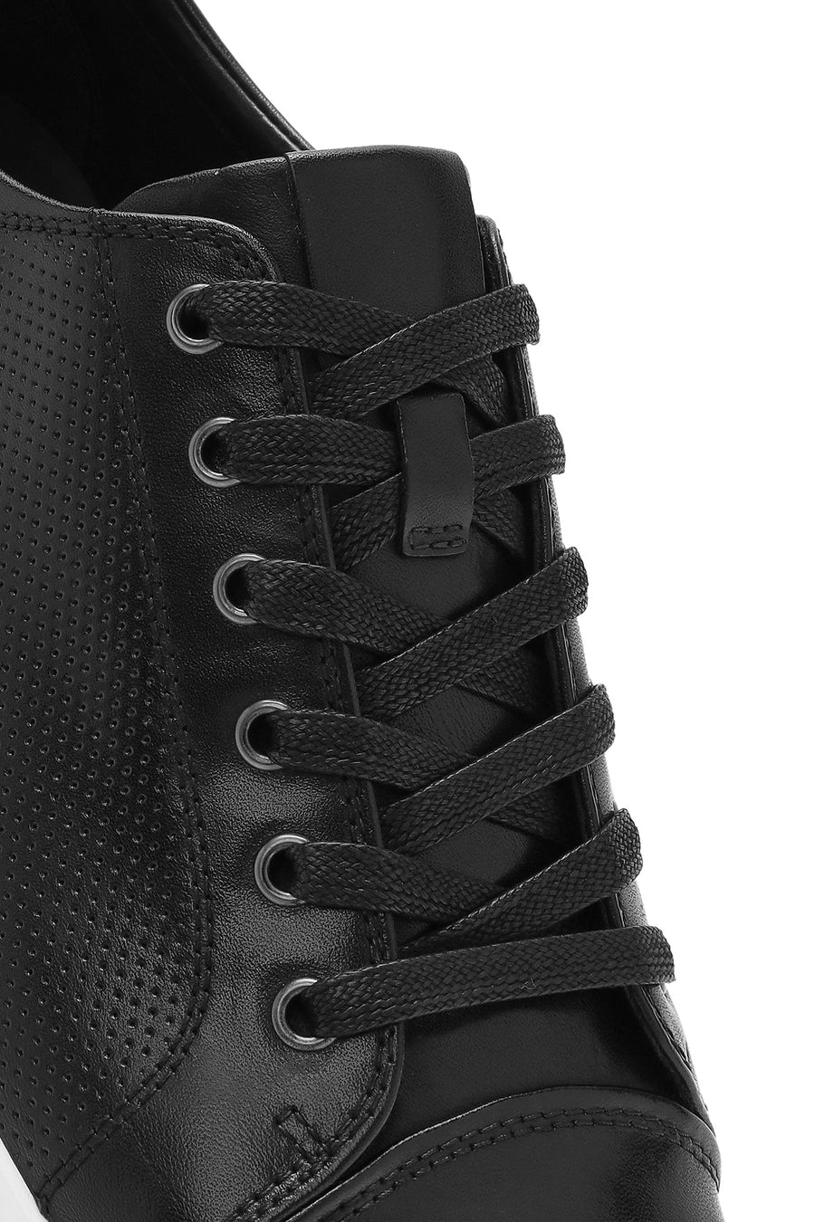 Men's Black Lace-up Leather Sneaker