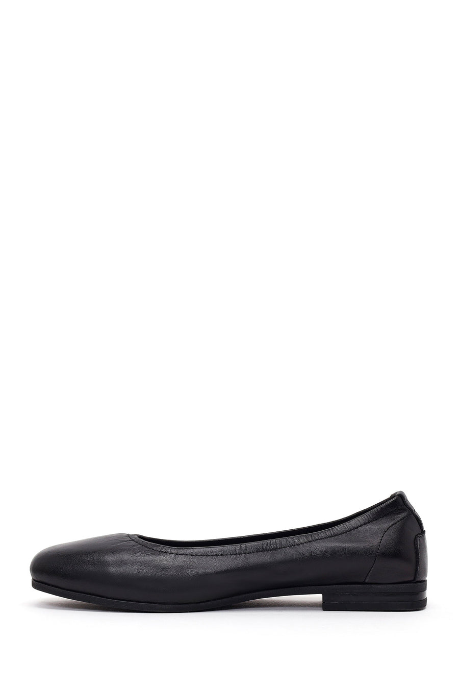 Woman Black Leather Ballet Flat