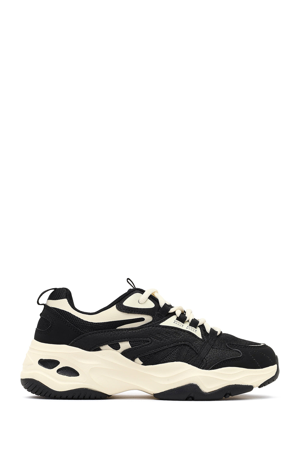 Kadın Siyah Bağcıklı Kalın Tabanlı Sneaker