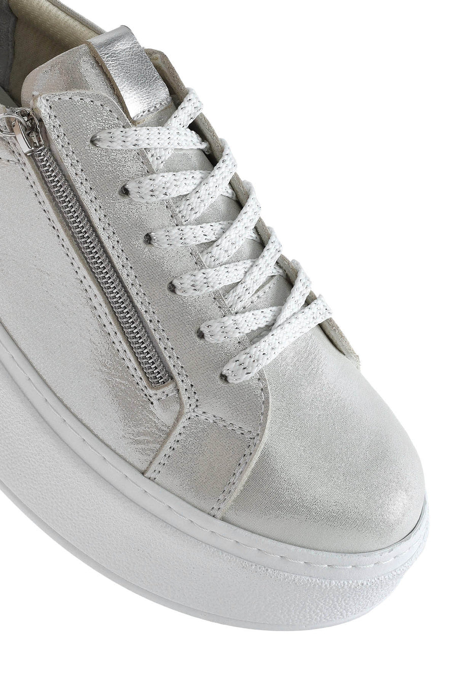 Kadın Gümüş Kalın Tabanlı Yandan Fermuarlı Deri Sneaker