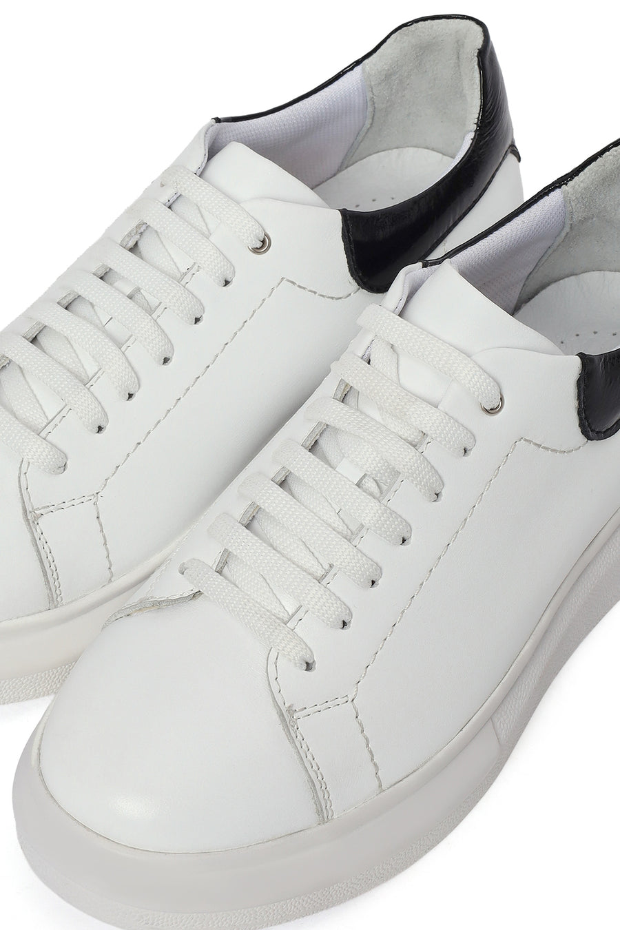 Women's White Lace-up Thick-Sole Leather Sneaker