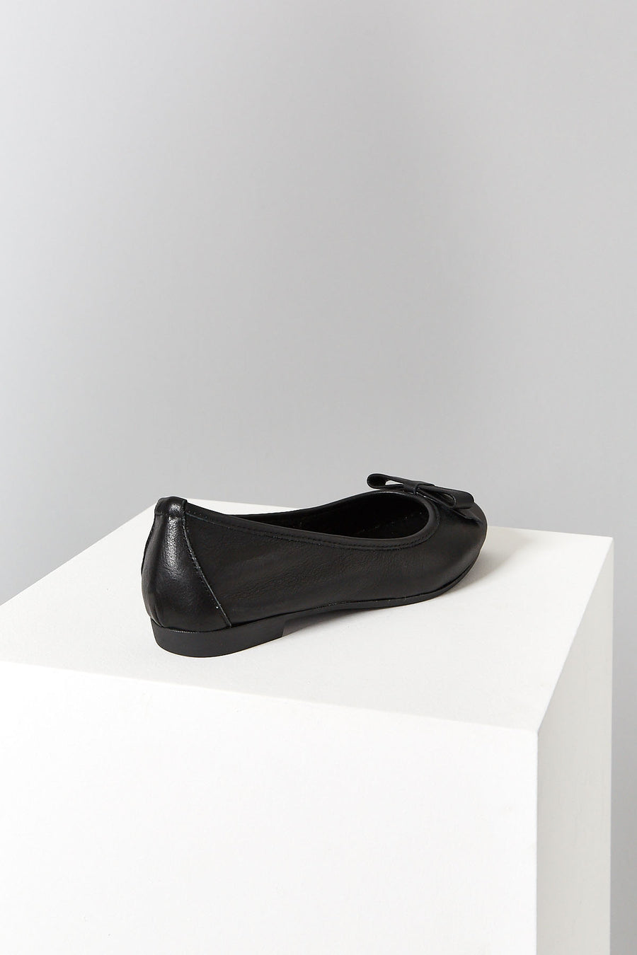 Women's Leather Ballerinas with Bow Detail
