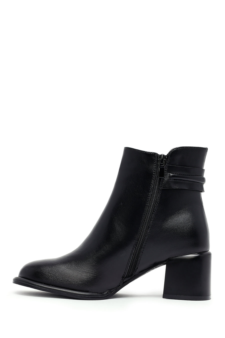 Woman Black Zippered Thick Heel Boots