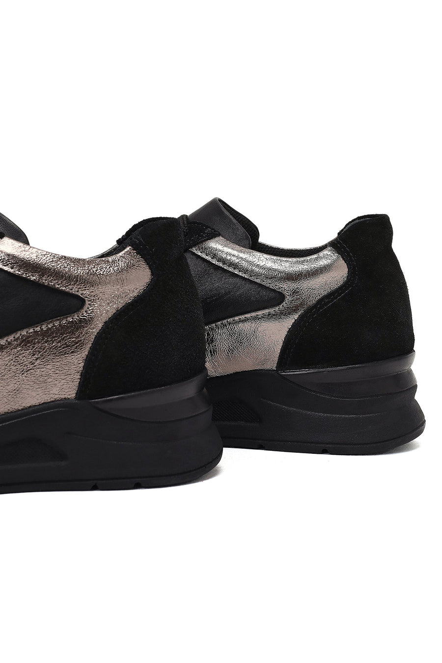 Woman Black Lace-up Wedge Heel Leather Sneaker